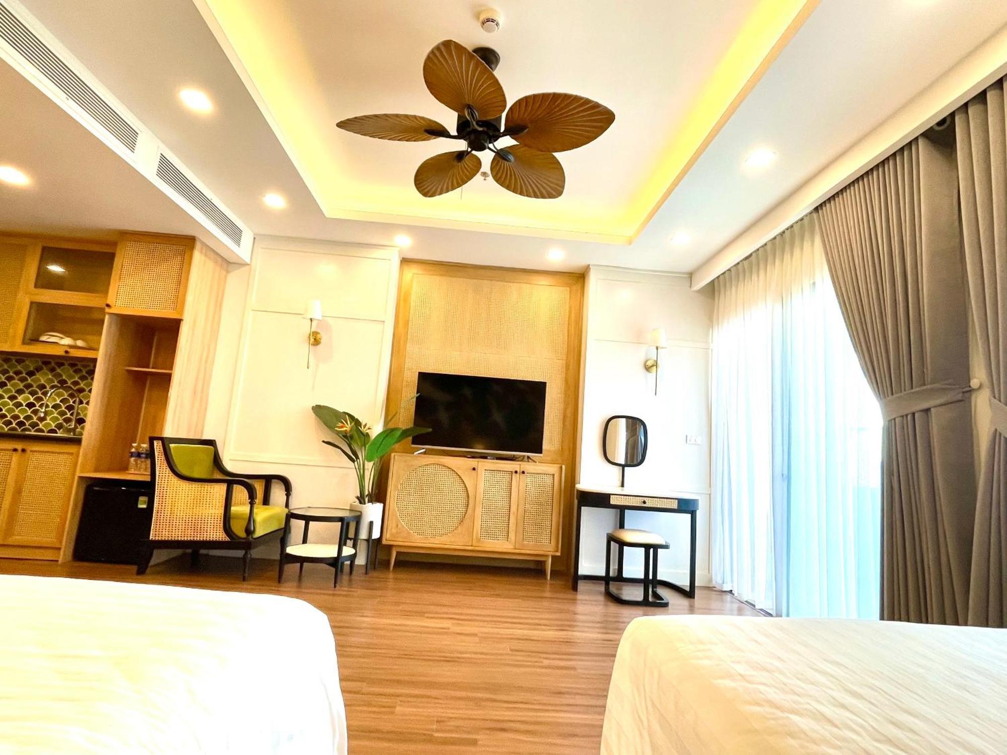 St Apartment - Flc Seatower Куинён Экстерьер фото
